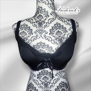 FREDERICK'S OF HOLLYWOOD Black Lace-Up Bra - 36DDD
